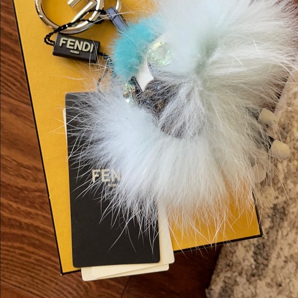 FENDI monkey fur charm - Picture 5 of 5
